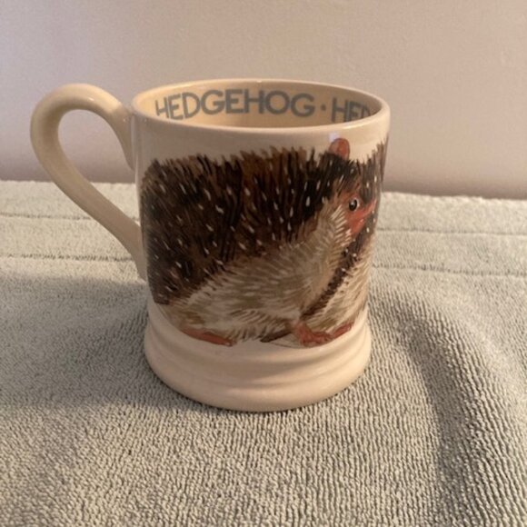 Emma Bridgewater 1/2 Pint Hedgehog Mug - Picture 2 of 4